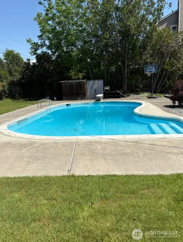 a view of outdoor space