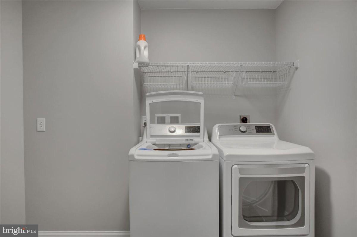 1014 Divinity Drive Greencastle, PA 17225 - Photo 32 of 56 a utility room with dryer and washer
