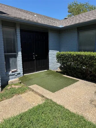 $2,060 | 2205 Heritage Circle, Carrollton, TX 75006