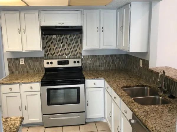 $2,060 | 2205 Heritage Circle, Carrollton, TX 75006