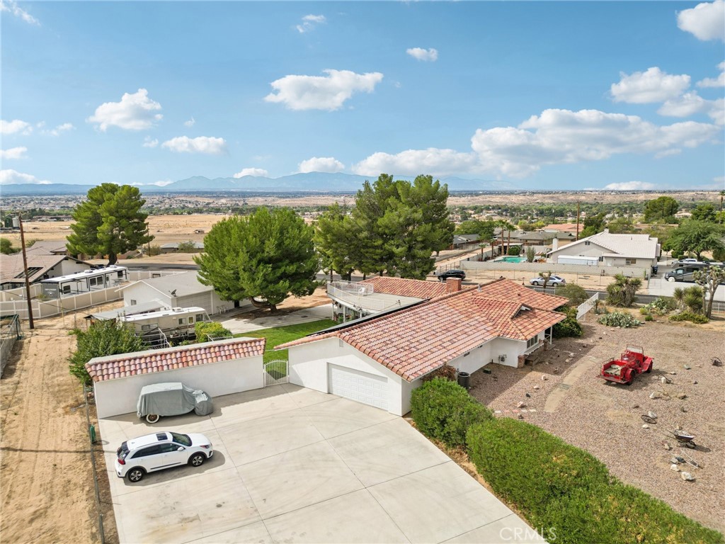 18947 Waseca Road Apple Valley, CA 92307 - Photo 29 of 34 a view of a terrace