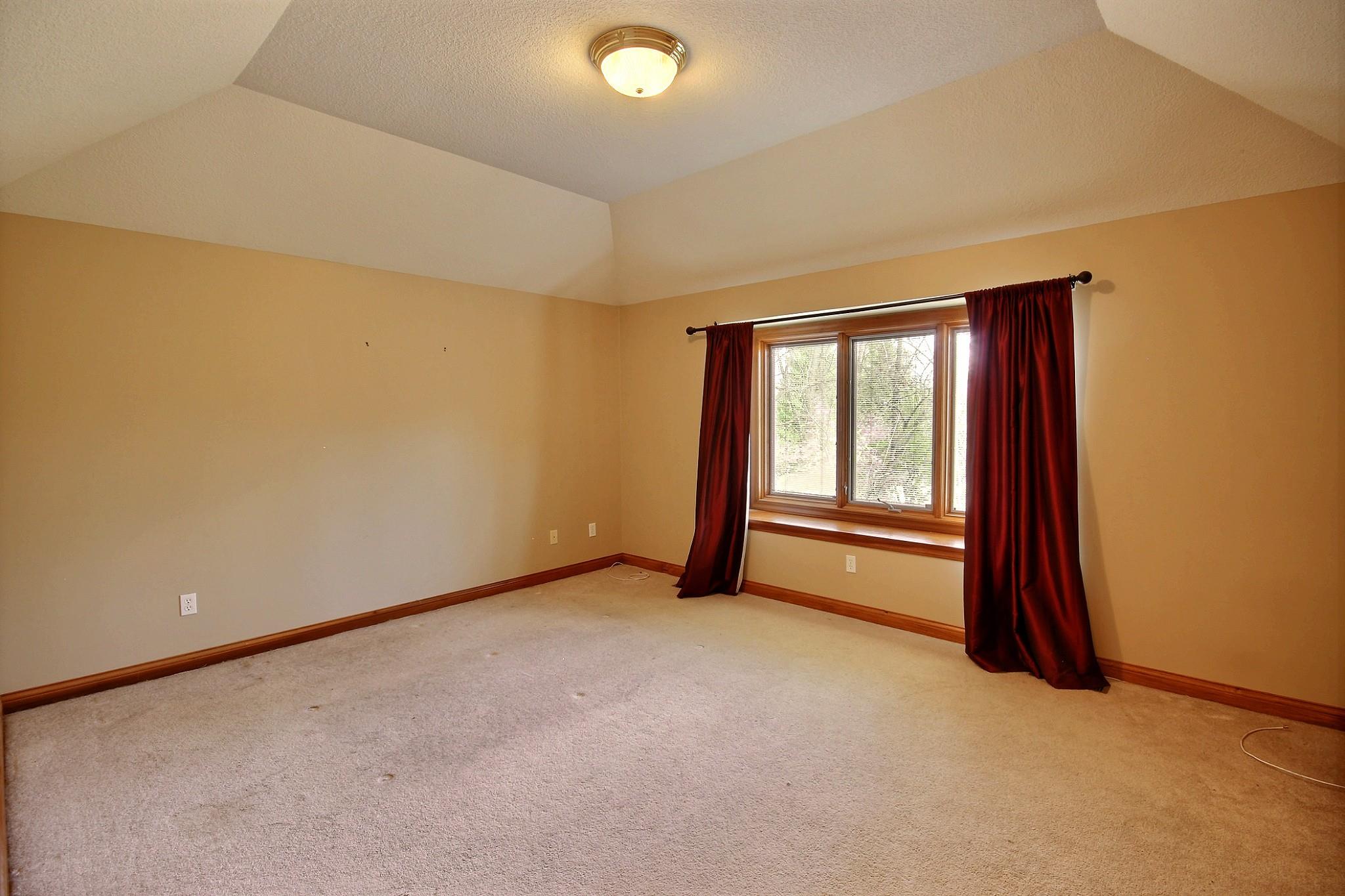 2109 Lake Ridge Drive Fort Wayne, IN 46804 - Photo 12 of 31 Gallery Image 12