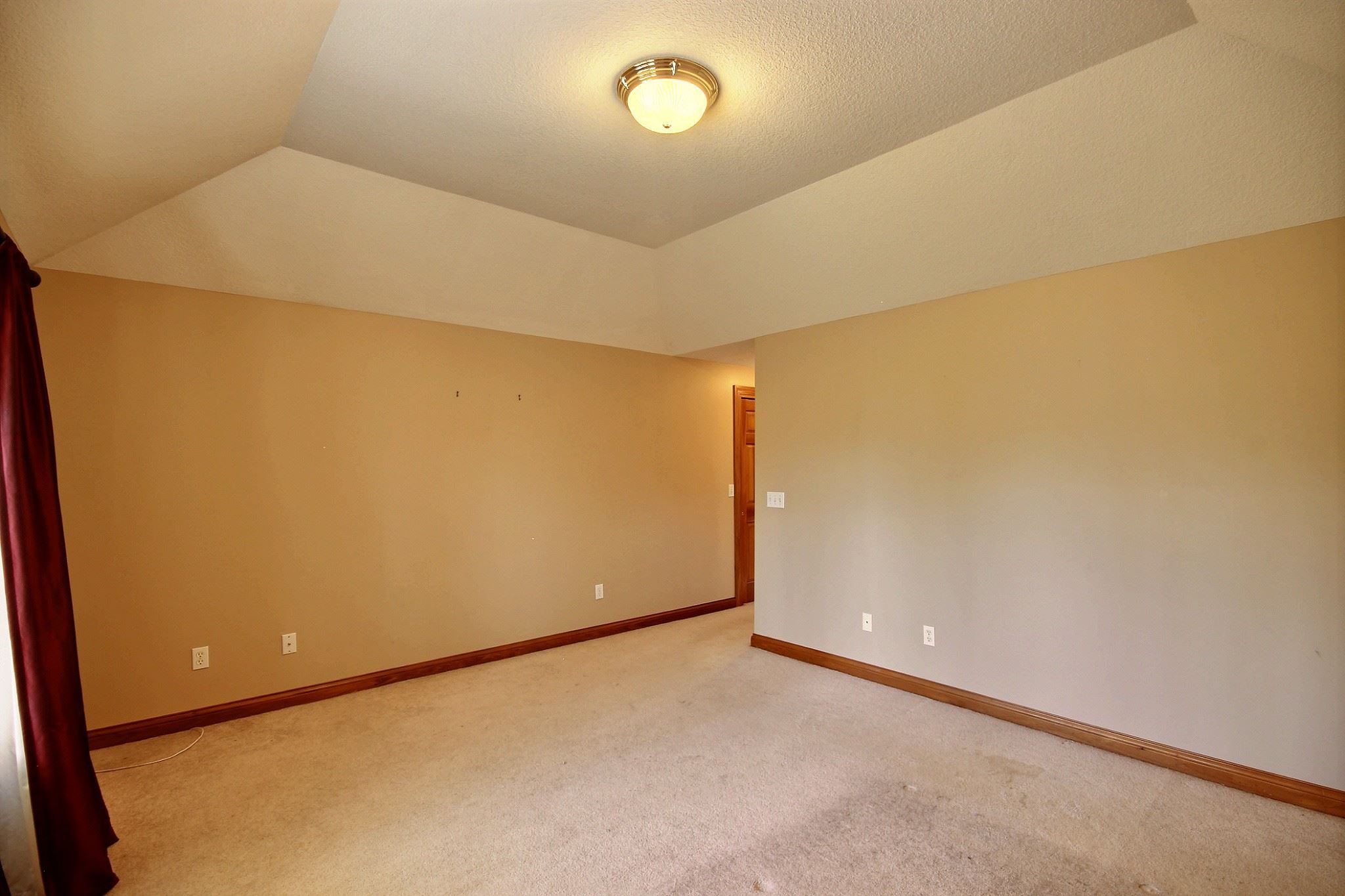 2109 Lake Ridge Drive Fort Wayne, IN 46804 - Photo 13 of 31 Gallery Image 13