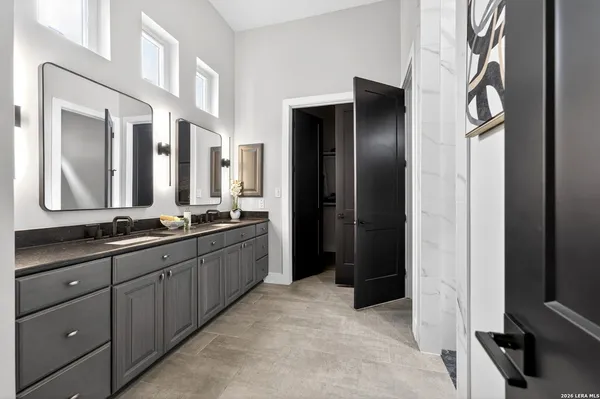$950,000 | 8024 Alton Boulevard, Selma, TX 78154