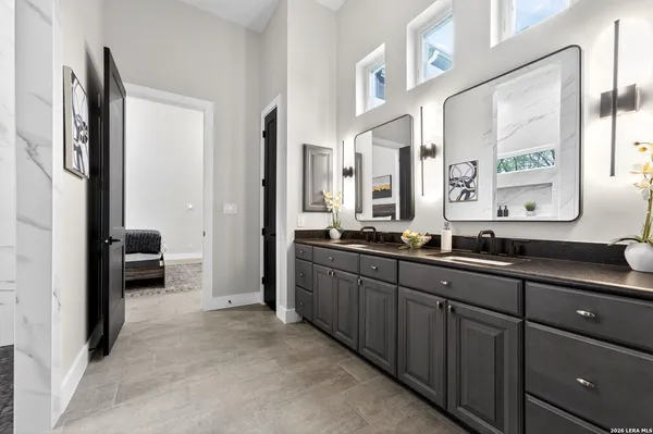 $950,000 | 8024 Alton Boulevard, Selma, TX 78154