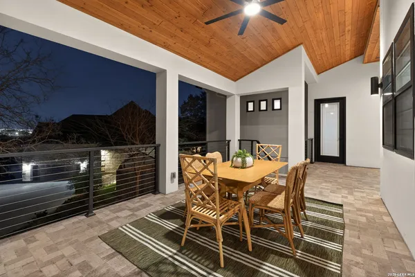 $950,000 | 8024 Alton Boulevard, Selma, TX 78154