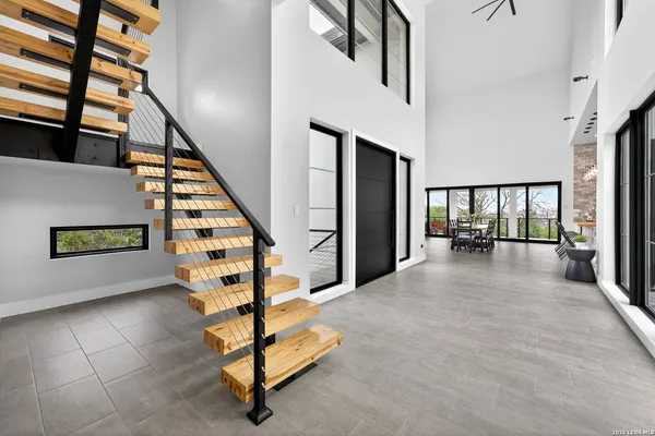 $950,000 | 8024 Alton Boulevard, Selma, TX 78154