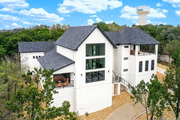 $950,000 | 8024 Alton Boulevard, Selma, TX 78154