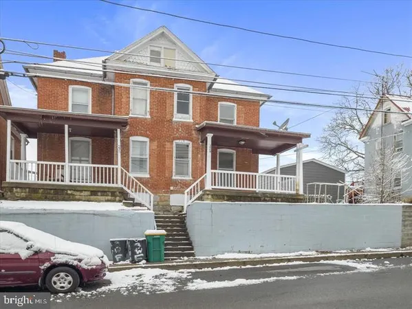 $1,600 | 230 Ridge Avenue, Waynesboro, PA 17268