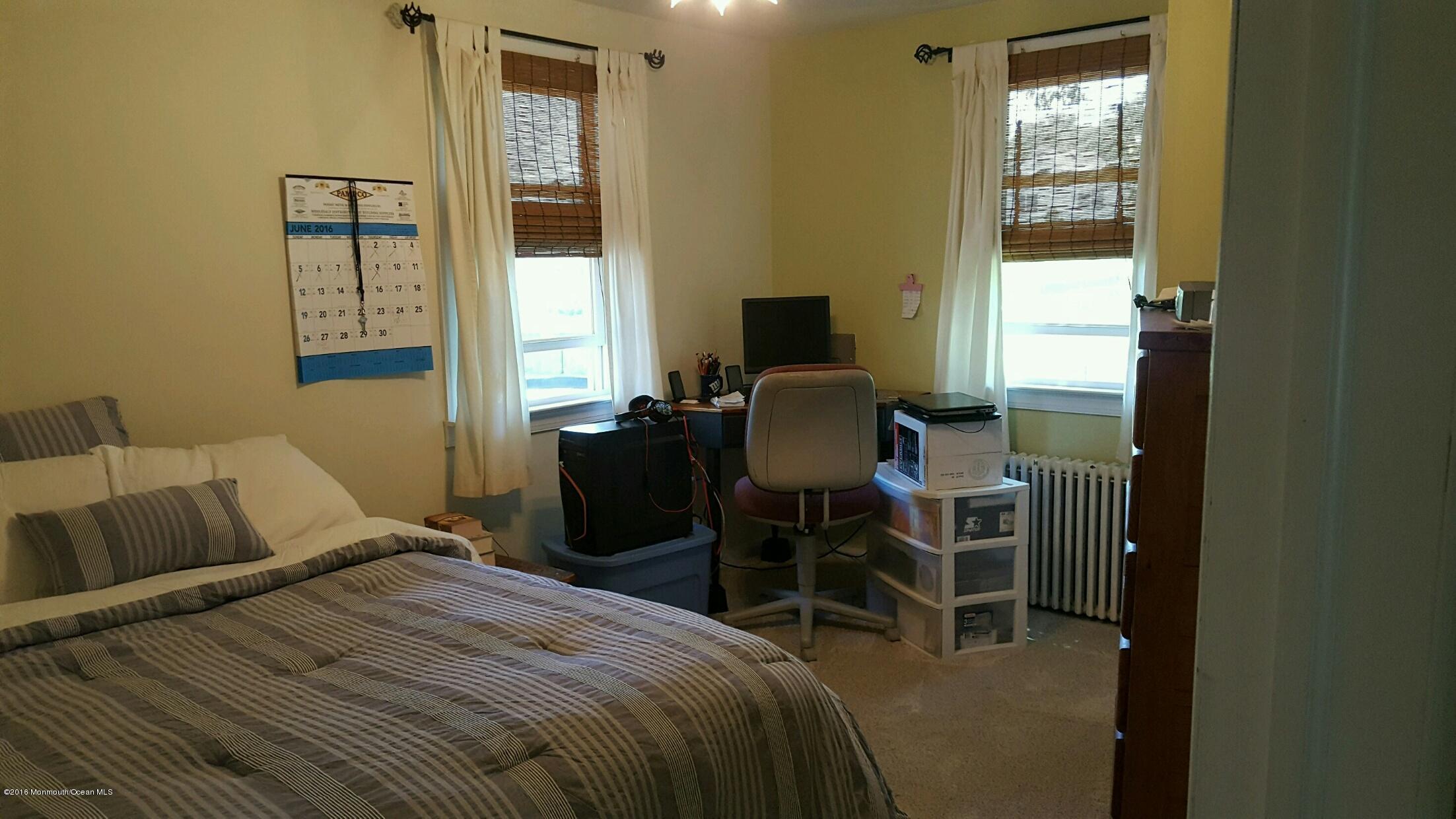 48 Middlesex Road Matawan, NJ 07747 - Photo 9 of 20 48middlesexbd1
