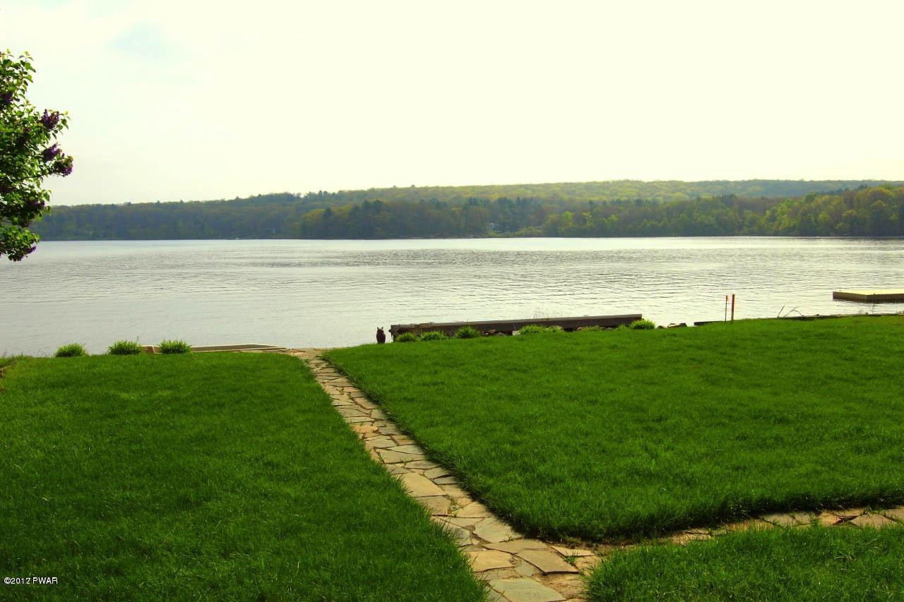 127 Shore Road Tafton, PA 18464 - Photo 15 of 23 Path to Waters Edge
