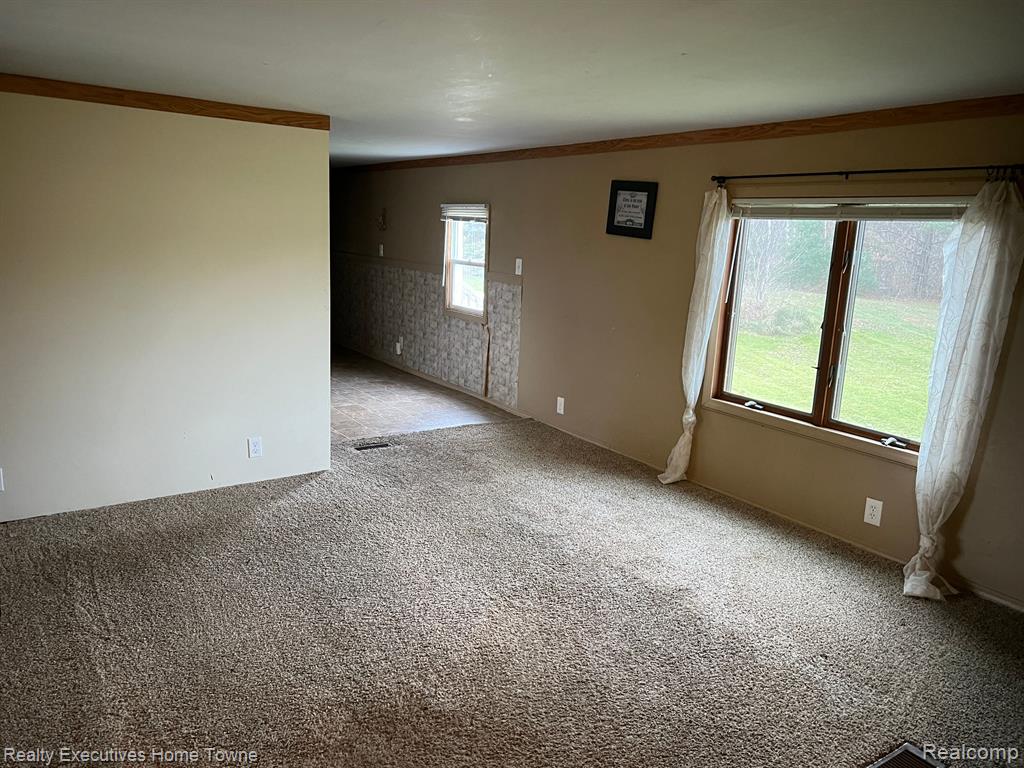 9769 Page Road Marlette, MI 48453 - Photo 5 of 21