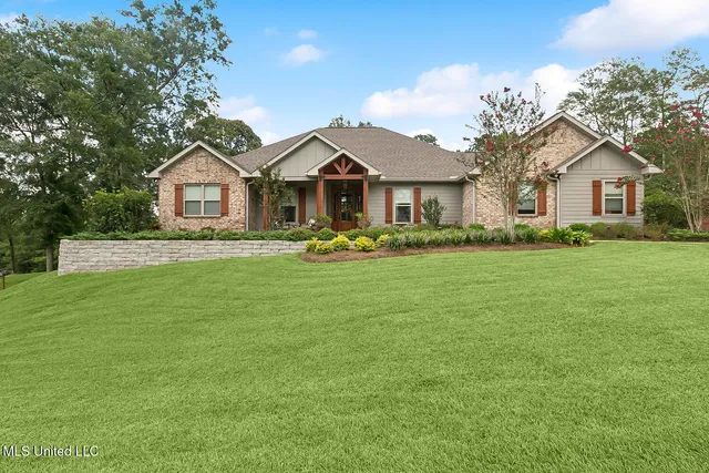 $500,000 | 67 Oak Hvn Drive, Poplarville, MS 39470