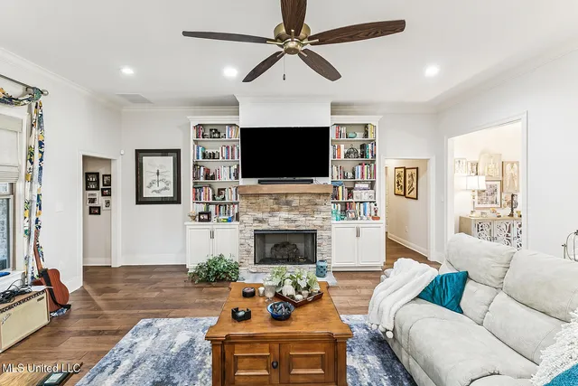 $500,000 | 67 Oak Hvn Drive, Poplarville, MS 39470