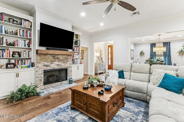 $500,000 | 67 Oak Hvn Drive, Poplarville, MS 39470