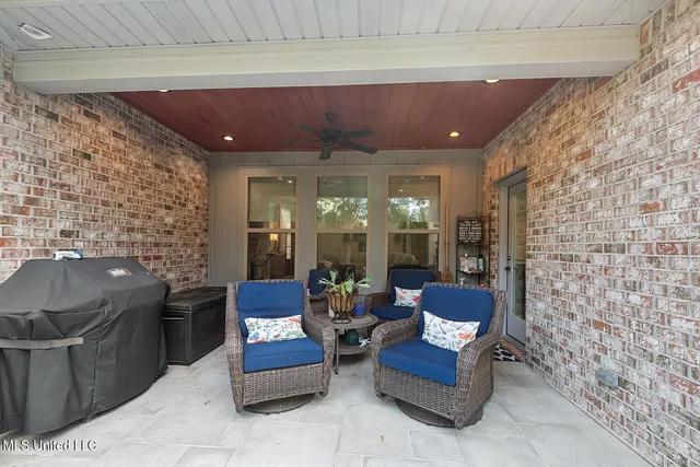 $500,000 | 67 Oak Hvn Drive, Poplarville, MS 39470