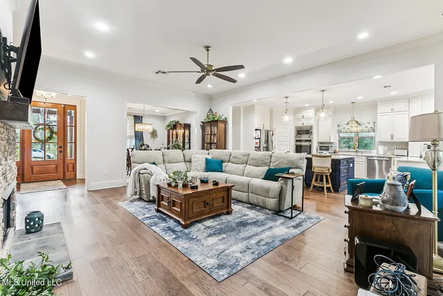 $500,000 | 67 Oak Hvn Drive, Poplarville, MS 39470