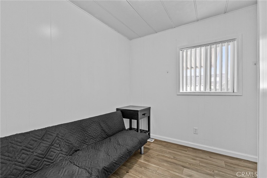 4000 Pierce Street, Unit 132 Riverside, CA 92505 - Photo 22 of 43 Small Room to the Left