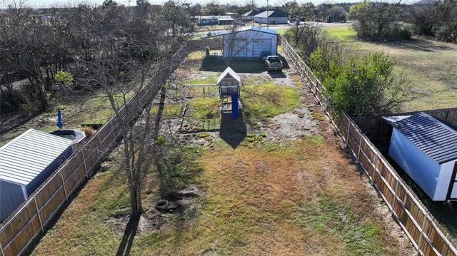 $250,000 | 214 East Clay Street, Bowie, TX 76230