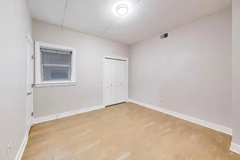$675,000 | 1915 West Diversey Parkway, Unit 402, Chicago, IL 60614