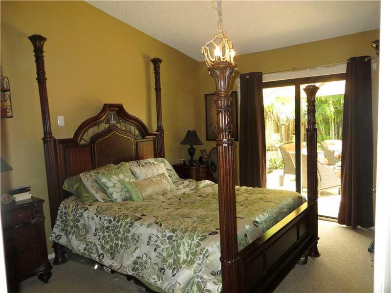 9141 Gettysburg Road Boca Raton, FL 33434 - Photo 4 of 6 Bedroom Master