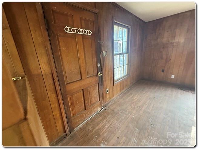 515 South Maple Street Dallas, NC 28034 - Photo 5 of 12 a view of a door