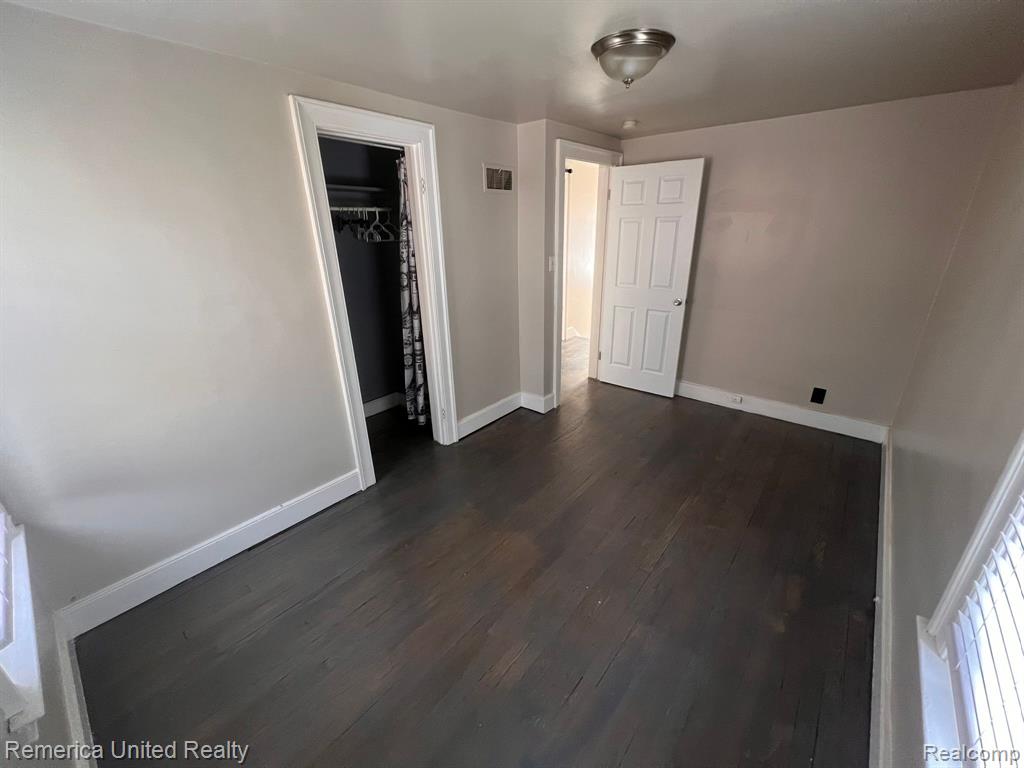 146 Chippewa Road Pontiac, MI 48341 - Photo 26 of 36