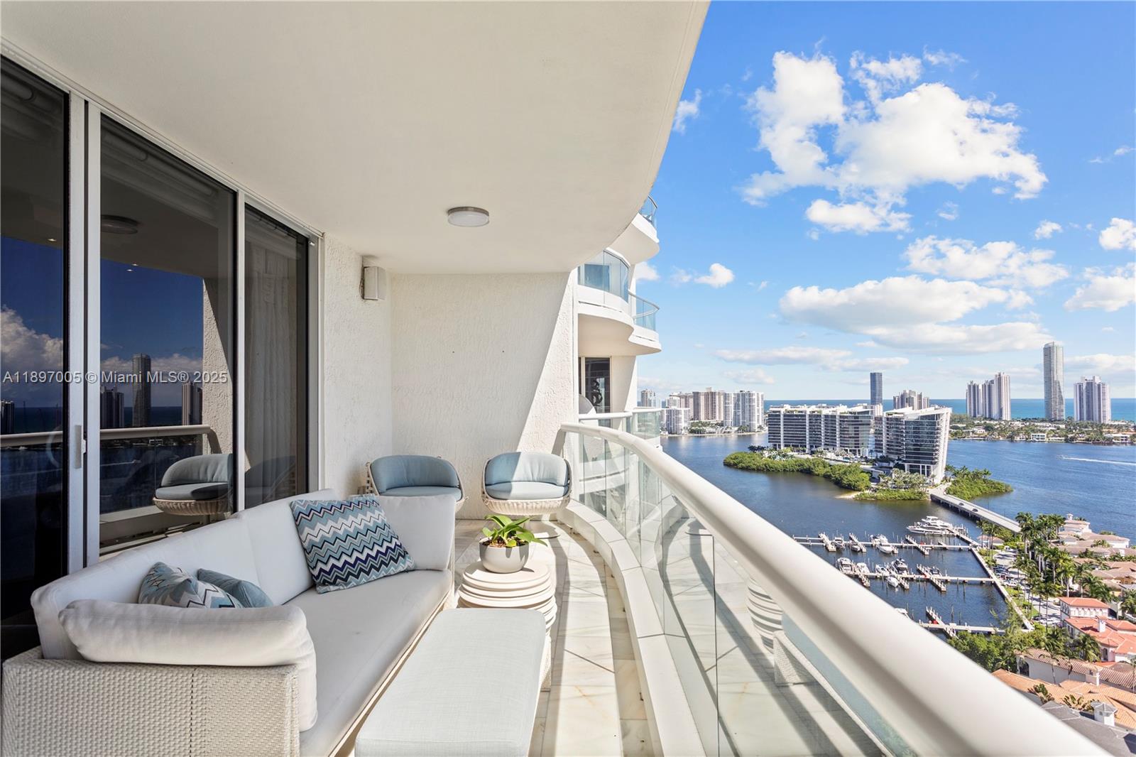 6000 Island Boulevard, Unit 2507 Aventura, FL 33160 - Photo 11 of 40