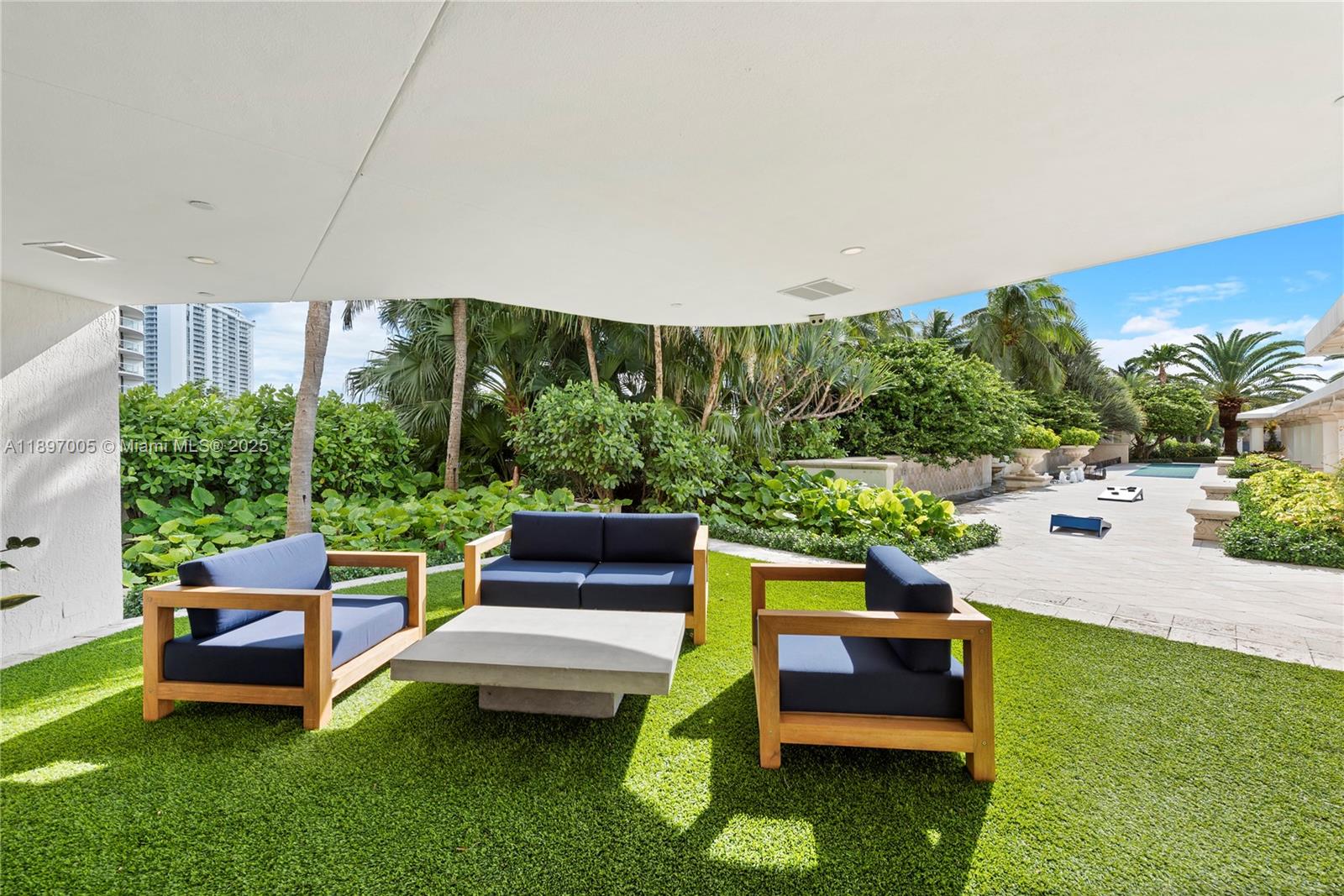 6000 Island Boulevard, Unit 2507 Aventura, FL 33160 - Photo 35 of 40