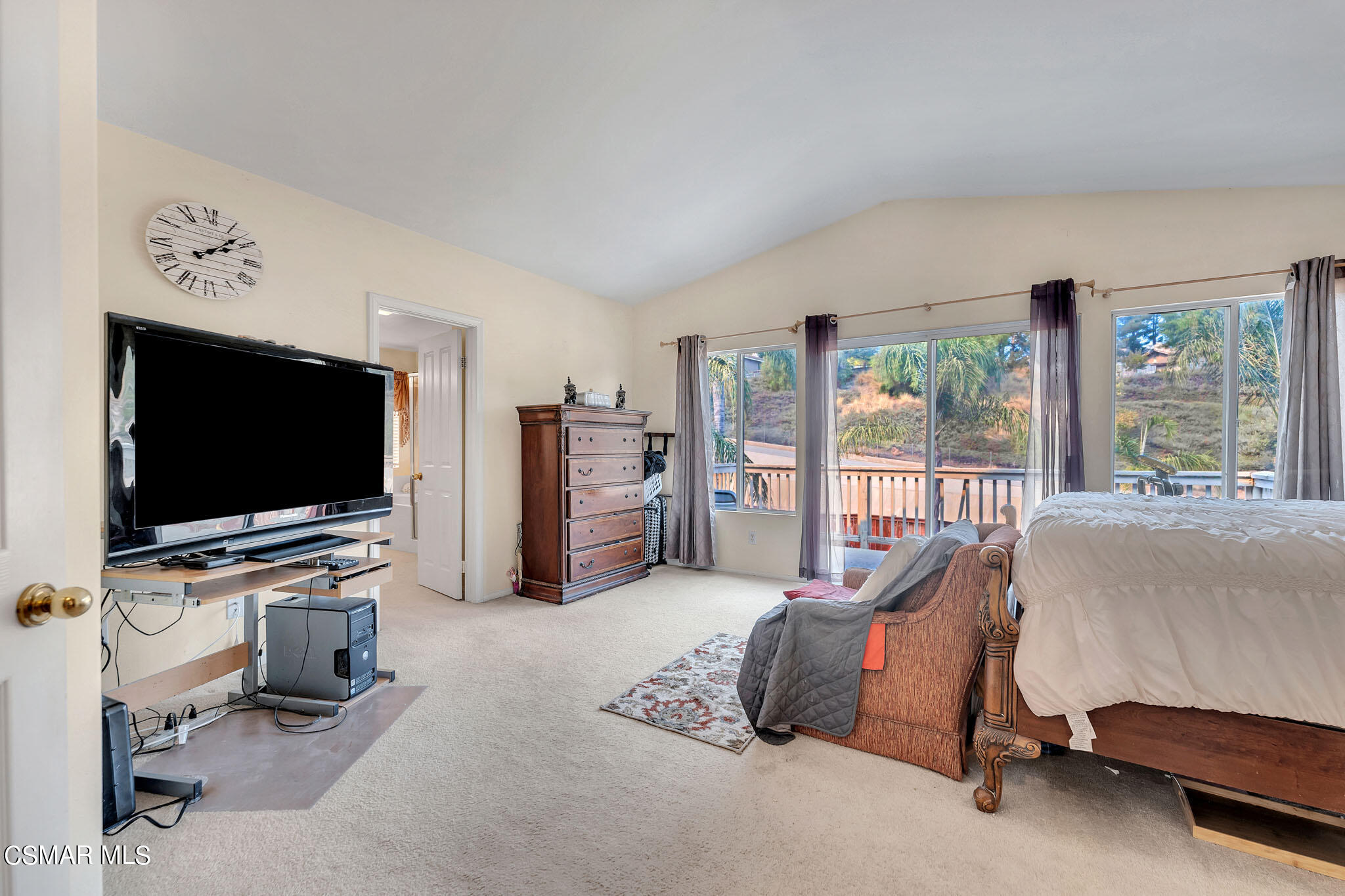 28505 Oak Valley Road Castaic, CA 91384 - Photo 20 of 35 28505 Oak Valley Rd, Castaic - HsHProd