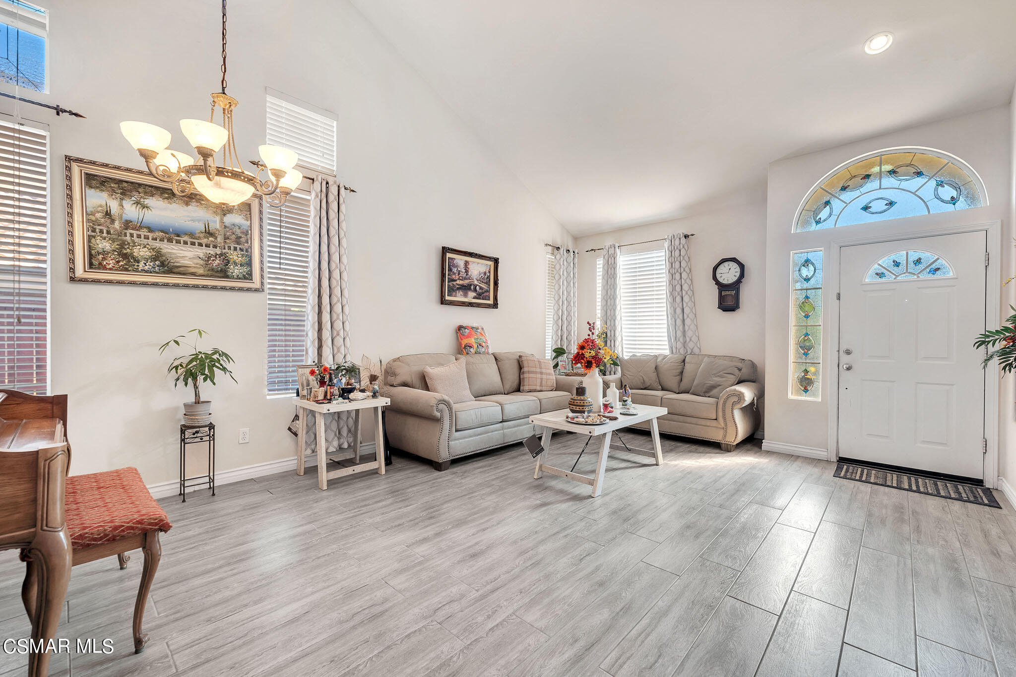 28505 Oak Valley Rd, Castaic - HsHProd