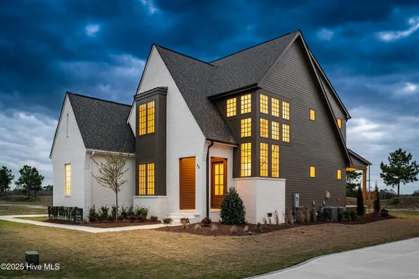 $639,640 | 46 Pinewood Cove, Snow Hill, NC 28580
