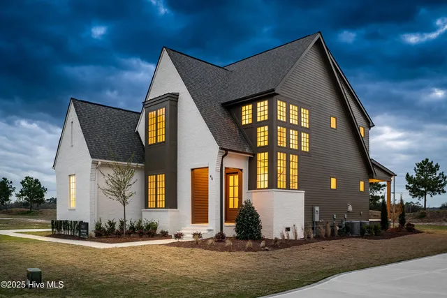 $639,640 | 46 Pinewood Cove, Snow Hill, NC 28580