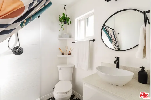 $799,000 | 746 North Dillon Street, Los Angeles, CA 90026