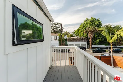 $799,000 | 746 North Dillon Street, Los Angeles, CA 90026