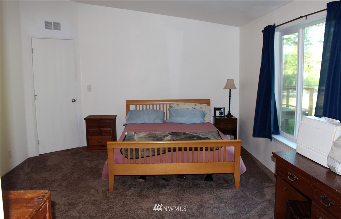 8170 Matlock-Brady Road Elma, WA 98541 - Photo 4 of 19 Gallery Image 4