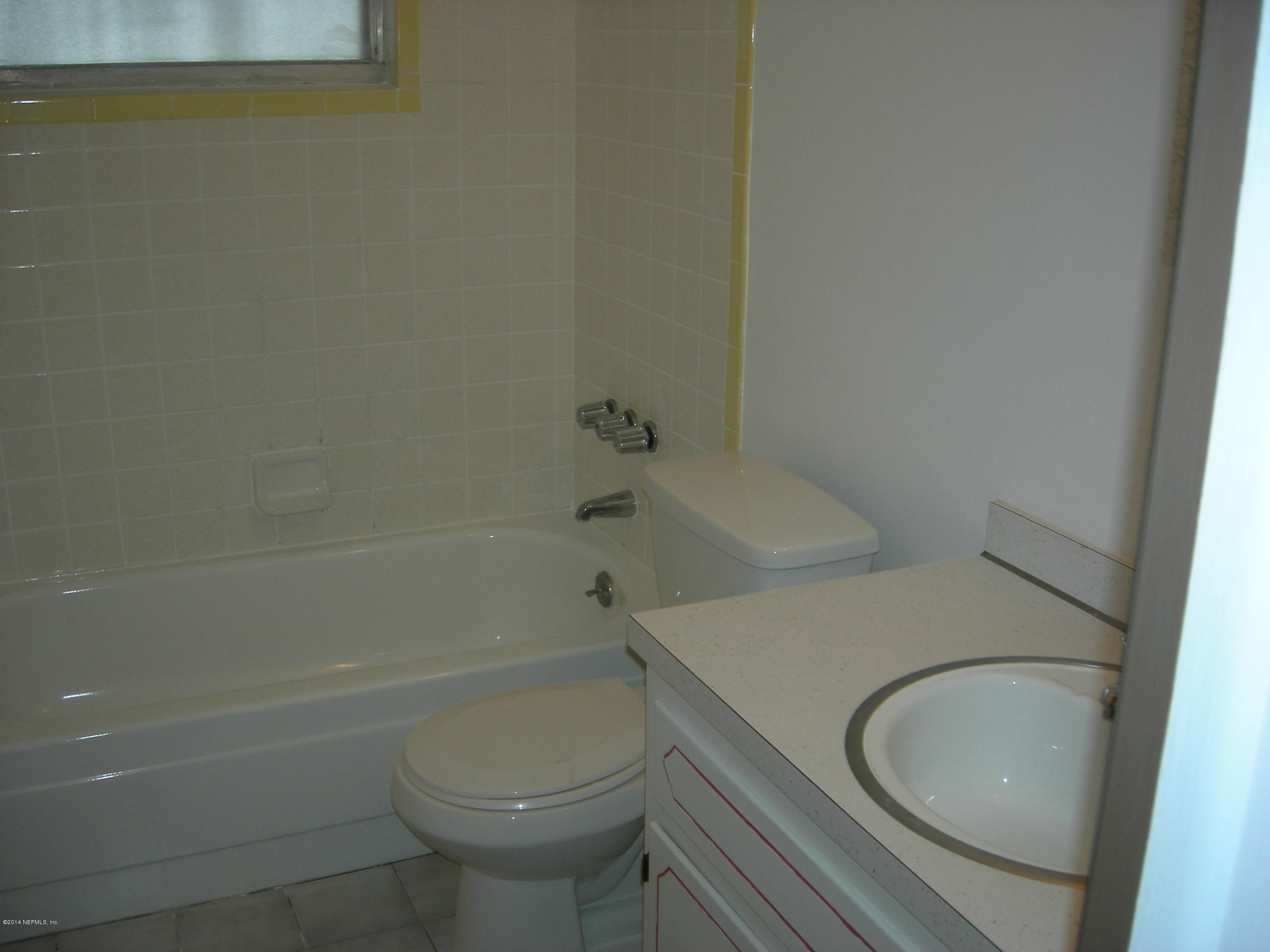 5908 Kinkaid Road Jacksonville, FL 32244 - Photo 7 of 13 Bathroom 2