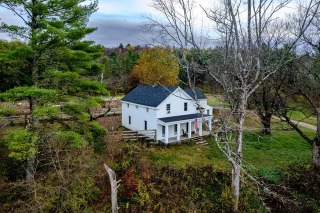 $579,900 | 126 Simeon Dean Road, Shaftsbury, VT 05262