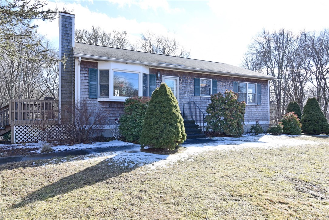 122 Foddering Farm Road Narragansett, RI 02882 - Photo 3 of 27