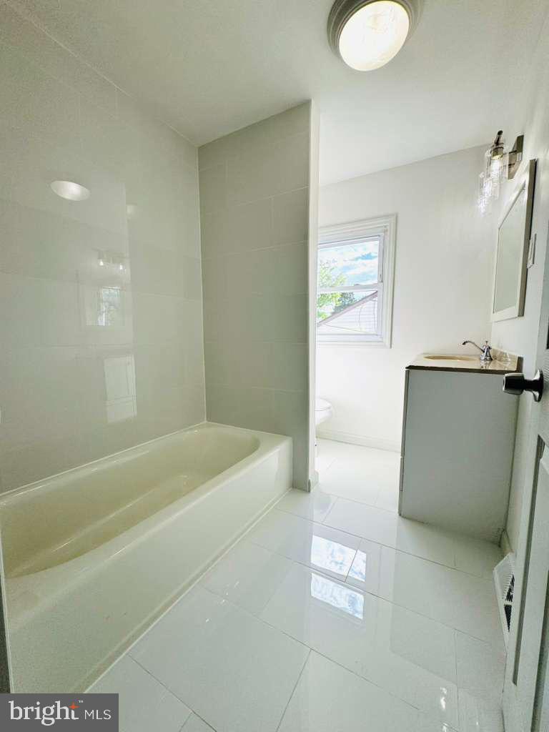 7420 Wyndam Road Pennsauken, NJ 08110 - Photo 7 of 16