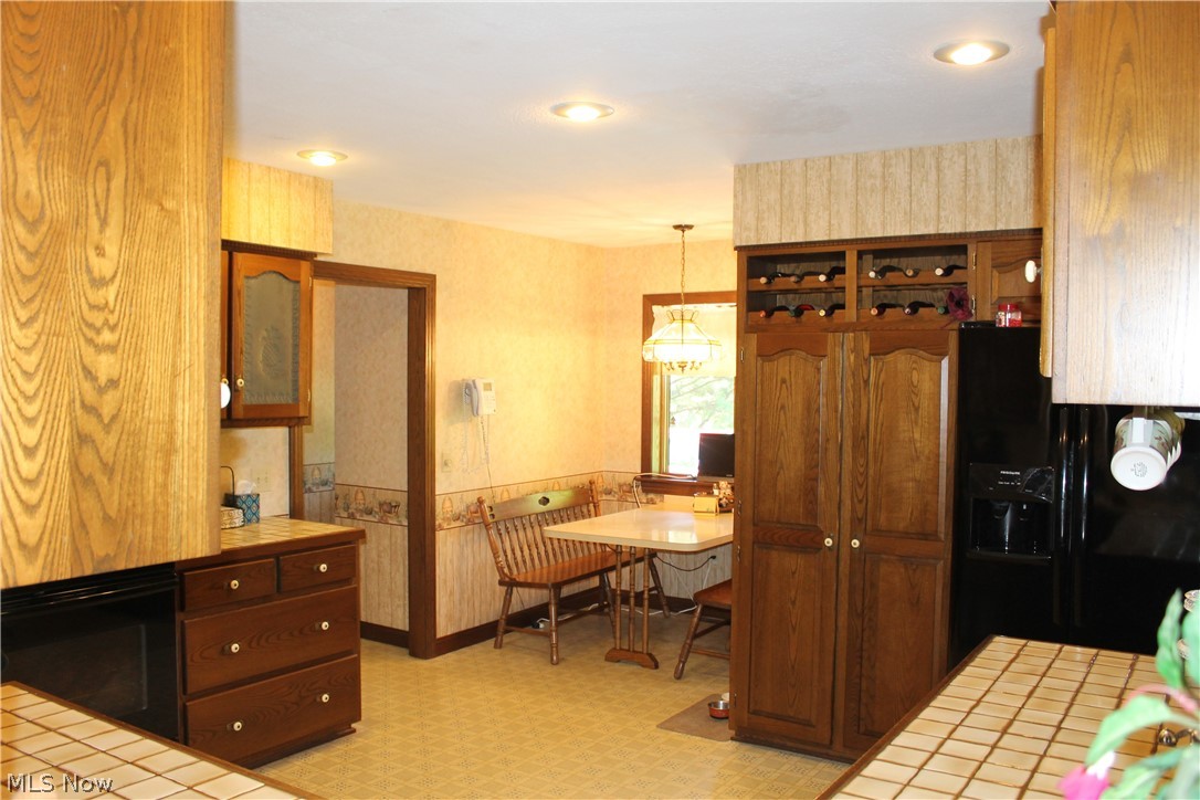 1723 Oil City Road Wooster, OH 44691 - Photo 13 of 35