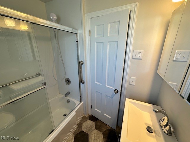 2418 Fortune Avenue Parma, OH 44134 - Photo 11 of 13