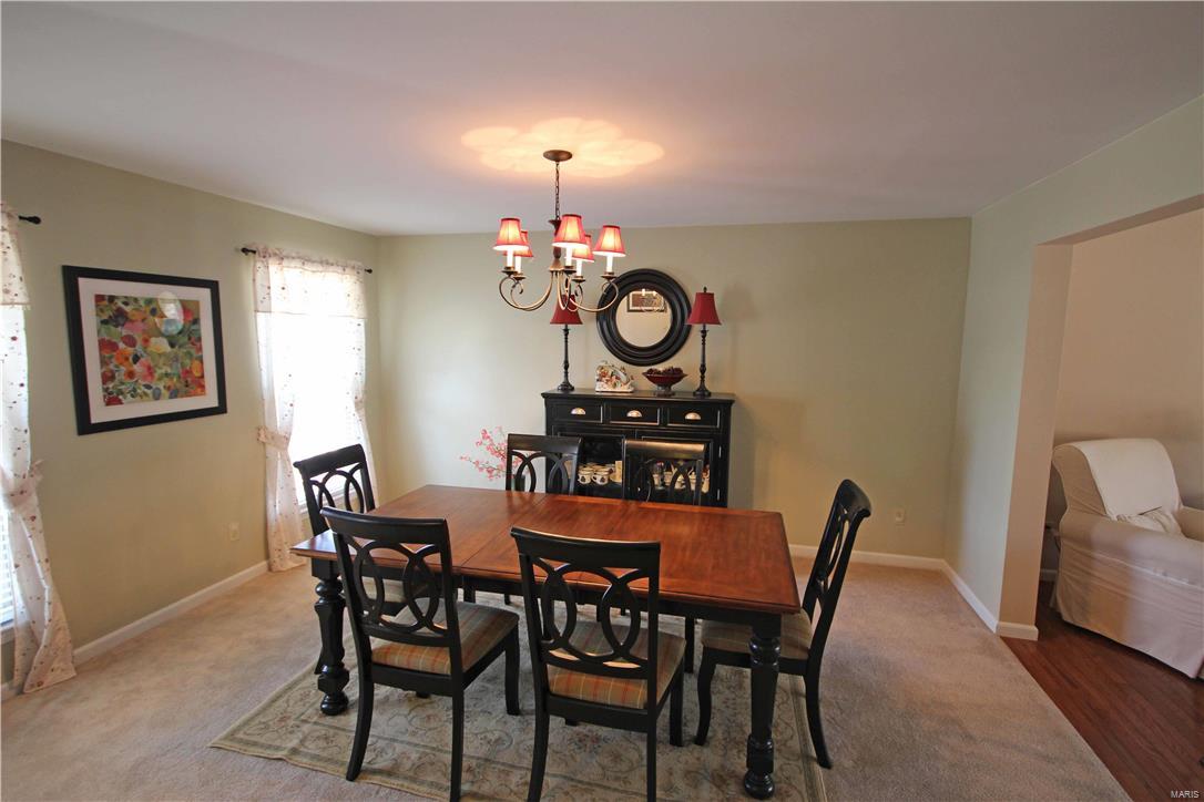 4738 Rutledge Way Drive St. Louis, MO 63129 - Photo 4 of 23 Gallery Image 4