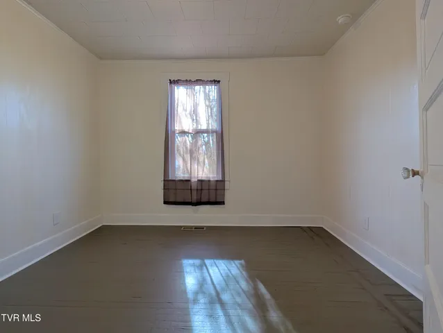 $184,900 | 1749 US Highway 23 South, Weber City, VA 24290