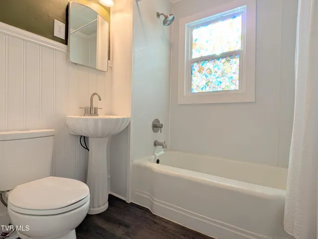 $184,900 | 1749 US Highway 23 South, Weber City, VA 24290