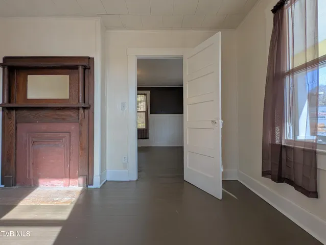 $184,900 | 1749 US Highway 23 South, Weber City, VA 24290