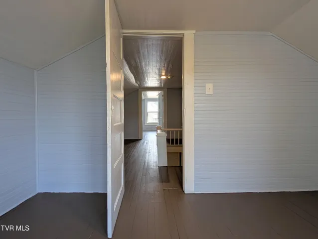 $184,900 | 1749 US Highway 23 South, Weber City, VA 24290