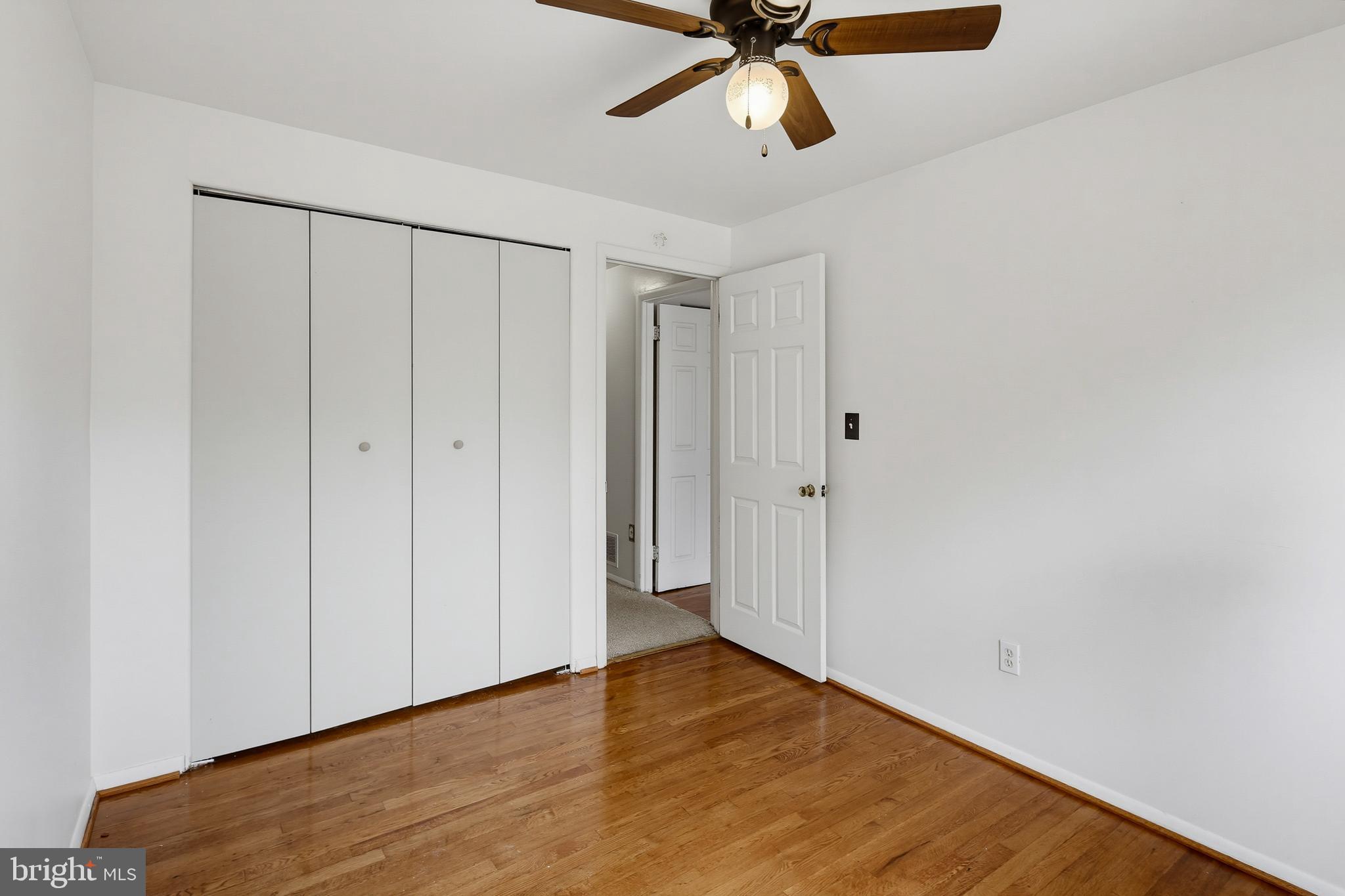 5655 Utrecht Road Baltimore, MD 21206 - Photo 20 of 36 Upper level third bedroom