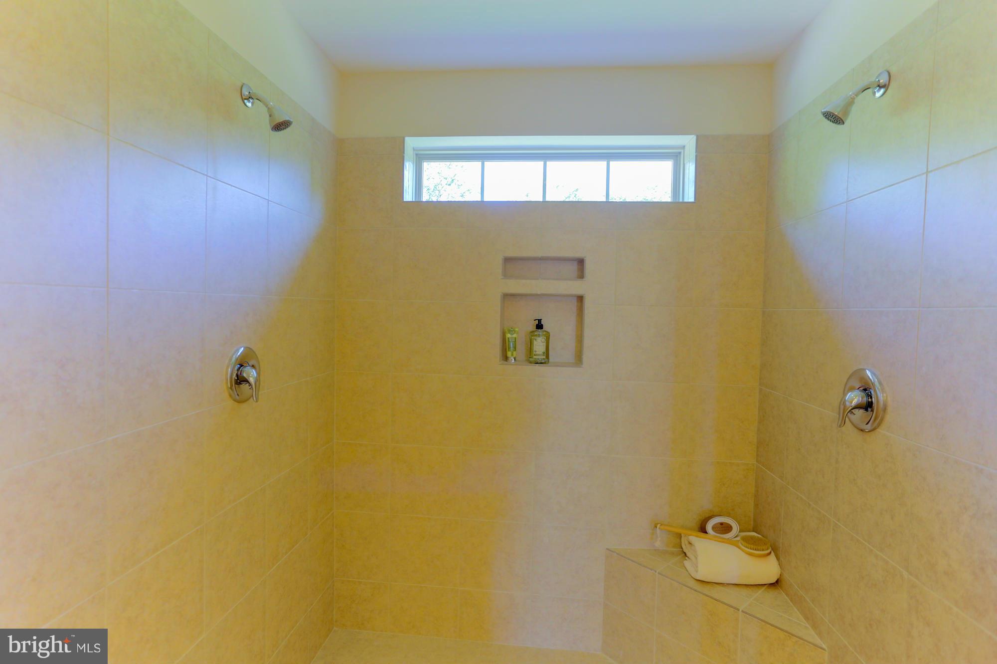 8175 Ridgely Loop Severn, MD 21144 - Photo 24 of 30 Bath (Master) (model photos)