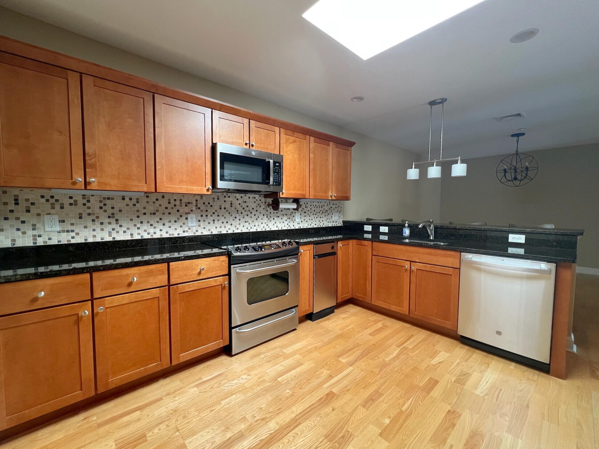 100 Shepard's Cove Road, Unit H305 Kittery, ME 03904 - Photo 15 of 32 Condo15